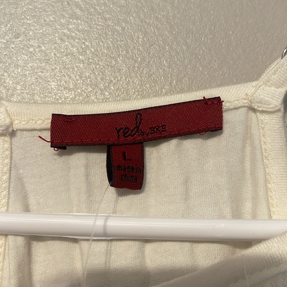 NWT High Neck Mesh Inset Tank Top in Cream - Picture 5 of 5